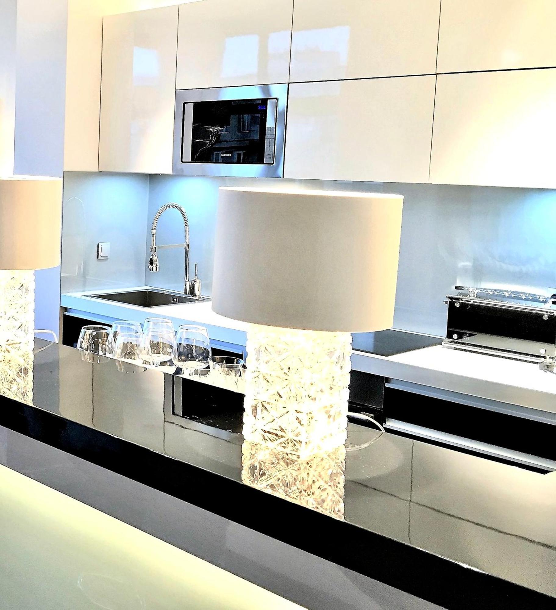 Mondrian Luxury Suites & Apartments Market Square IV Warszawa Exteriör bild